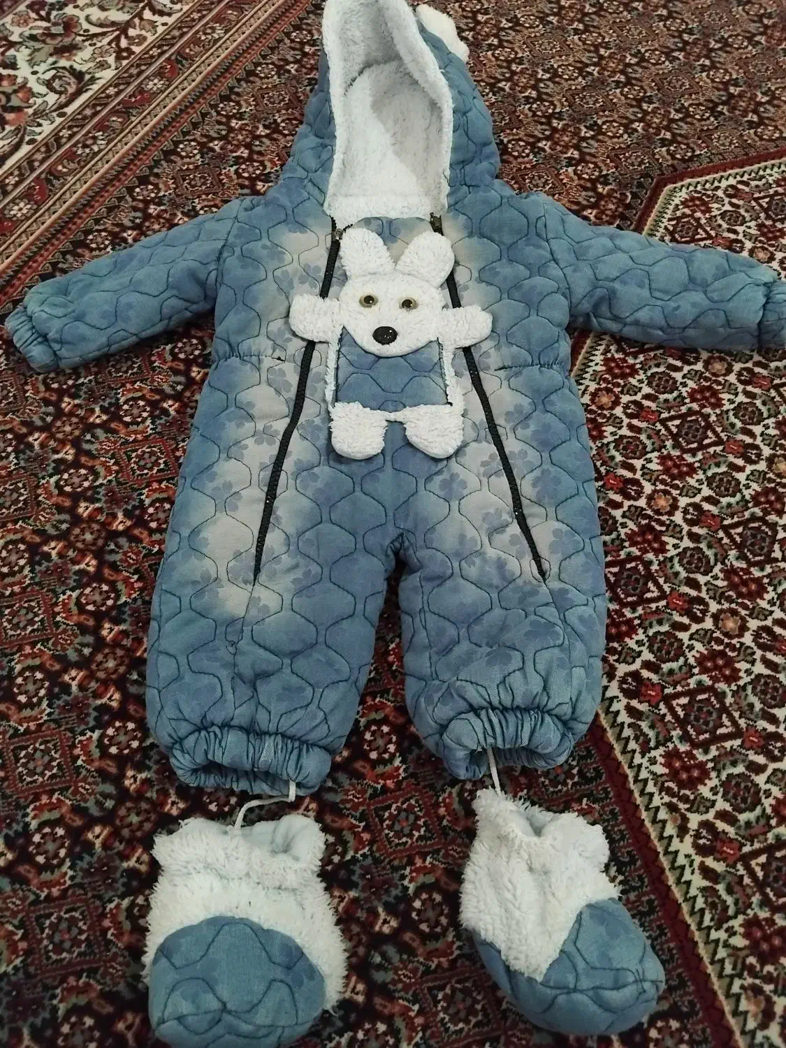 کاپشن و لباس بچه|کفش و لباس بچه|کرج, شهرک بیدارچشمه|دیوار