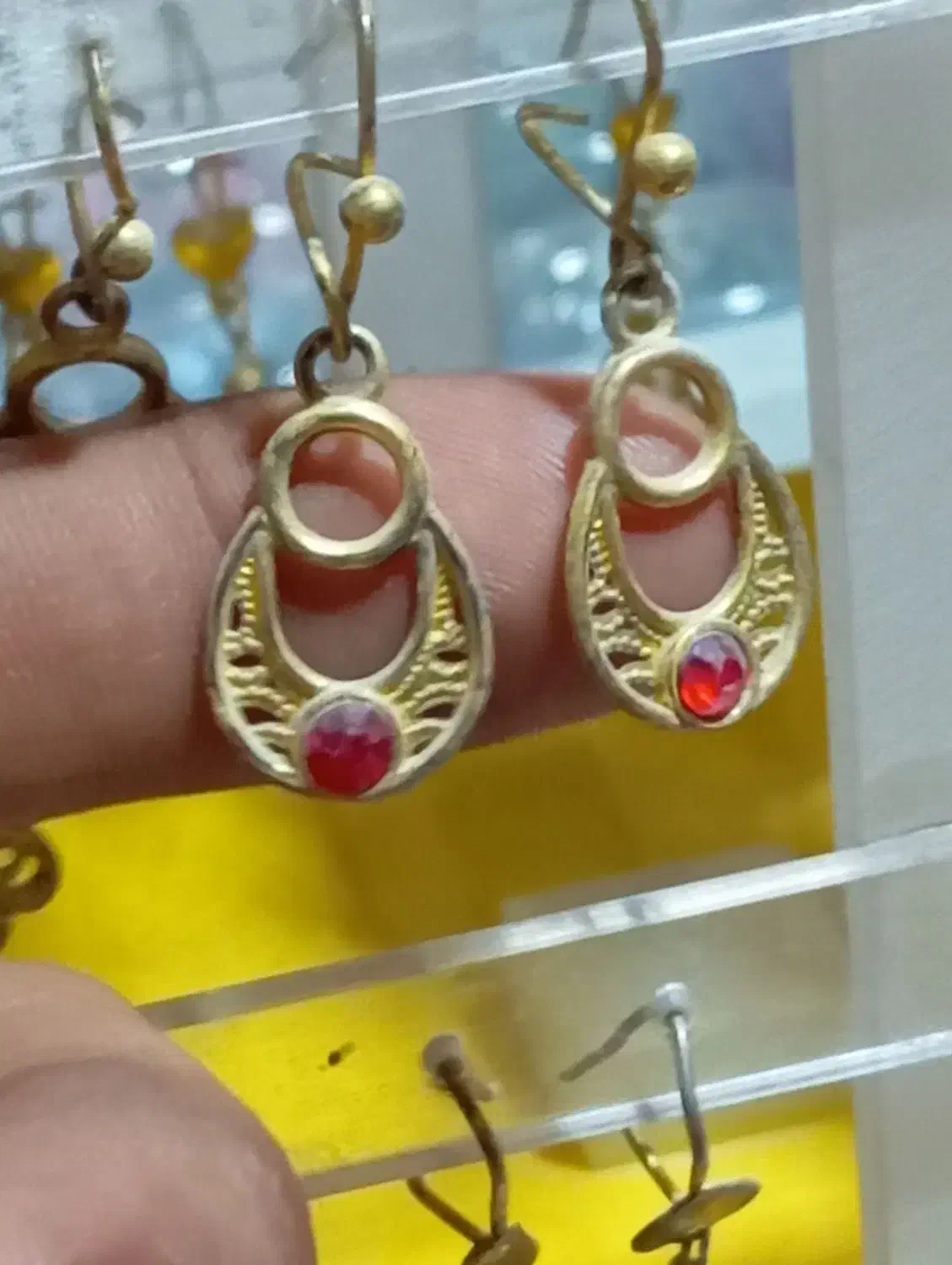 گوشواره زنانه رنگ ثابت عمده با مدل متنوع|بدلیجات|تهران, جوادیه|دیوار