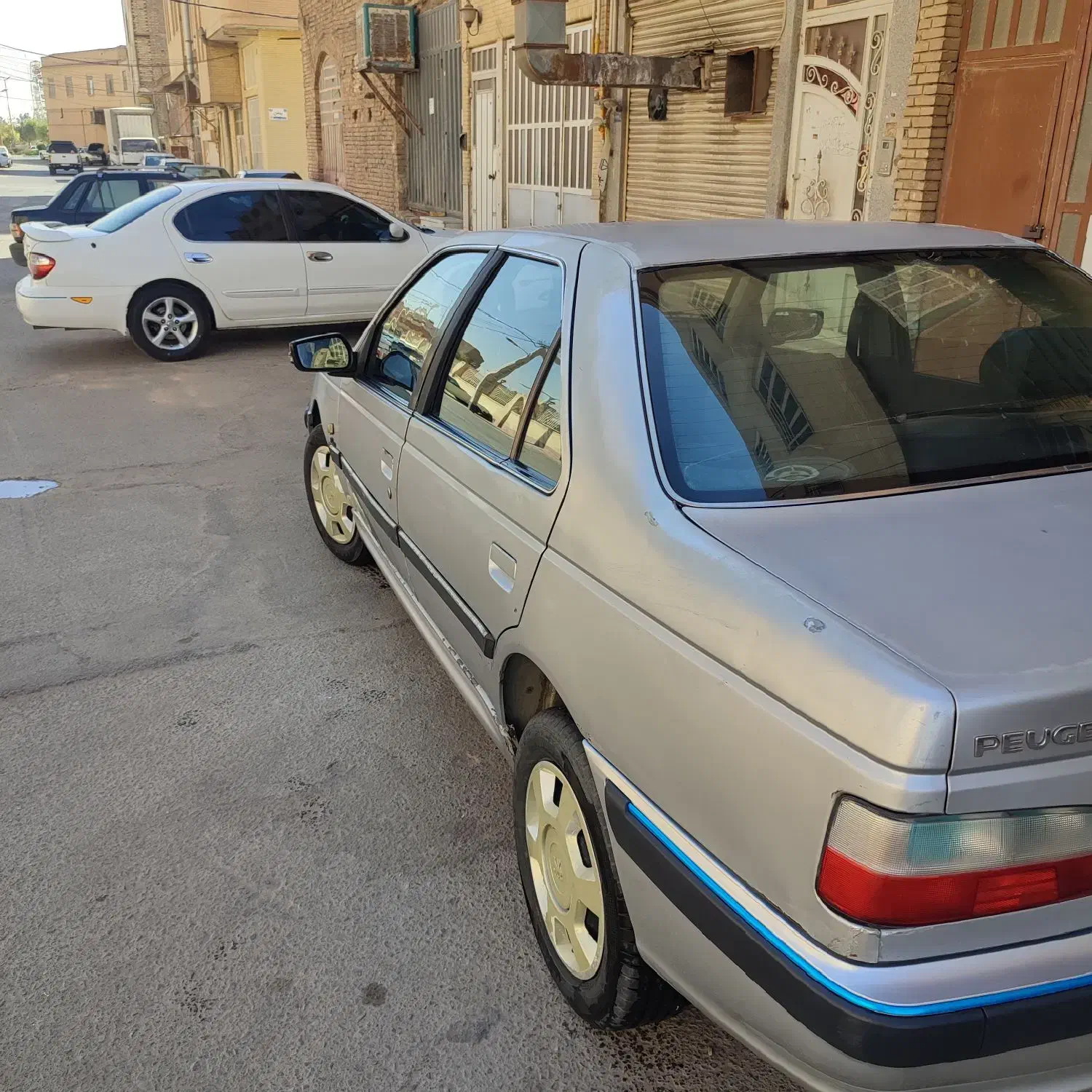 پارس 82 نصف گلگیر رنگ|خودرو سواری و وانت|یزد, |دیوار