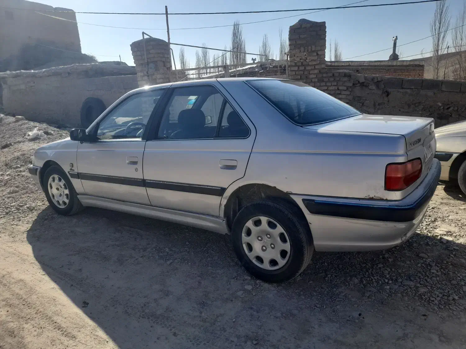 باسلام پژوپارس مدل ۸۷نقره ای نوع سوخت بنزین|خودرو سواری و وانت|قوچان, |دیوار