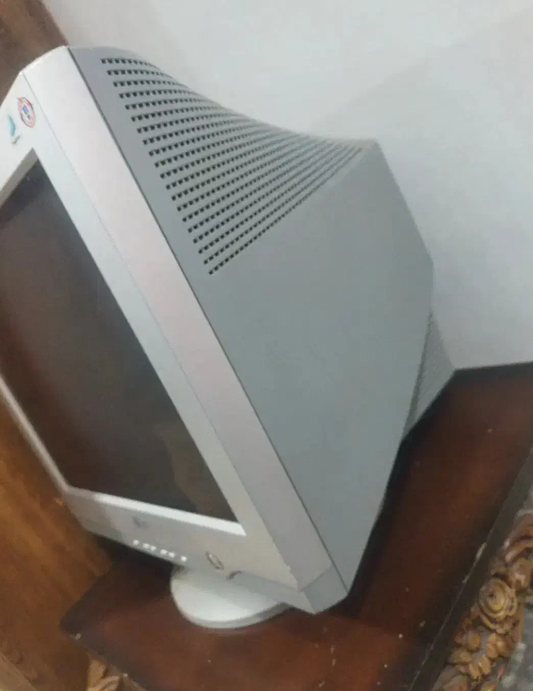 مانیتور کامپیوتر ال جی اصلی|قطعات و لوازم جانبی رایانه|کرمانشاه, |دیوار