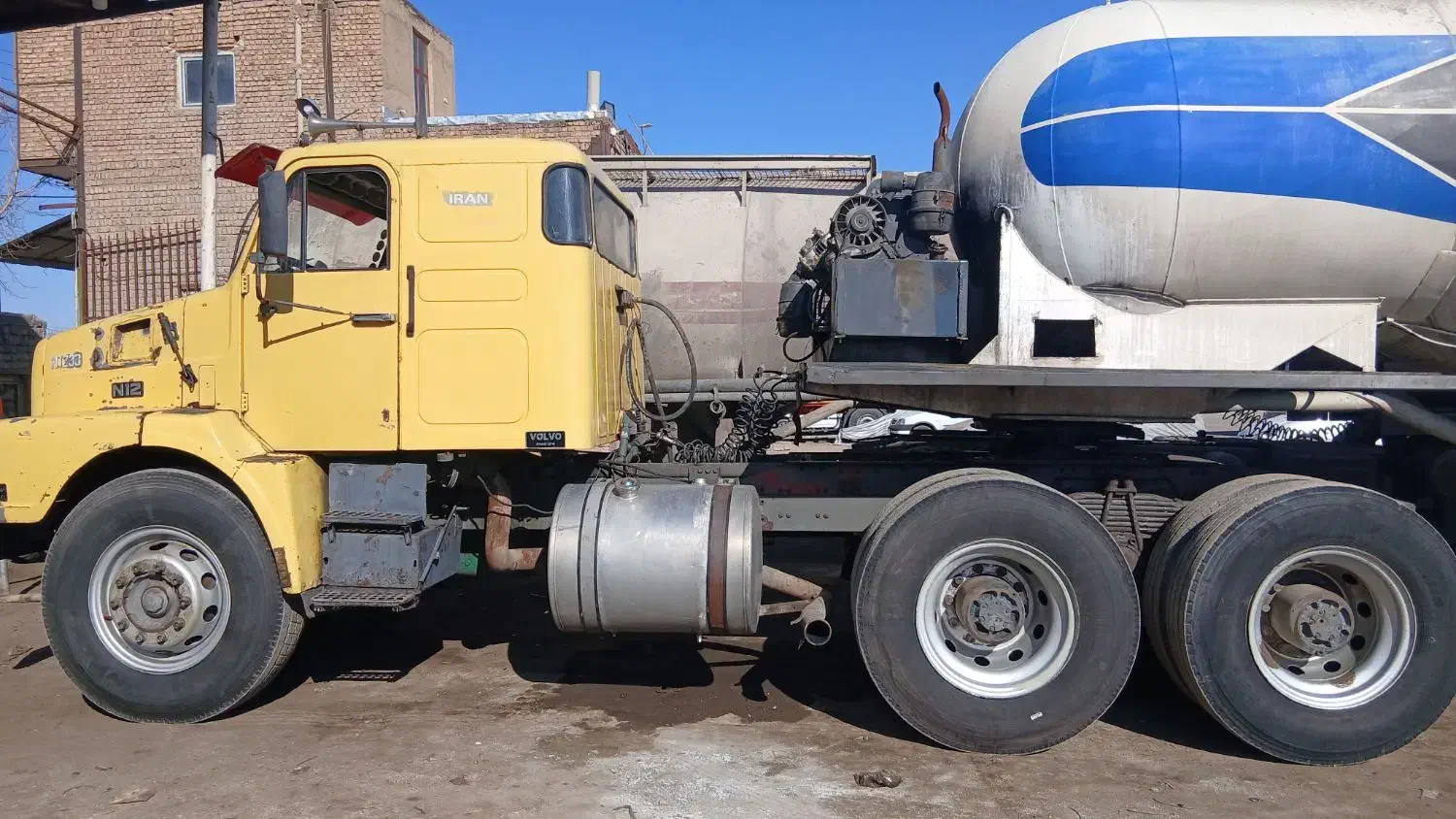 ولوو کشنده ان۱۲|خودرو سنگین|اسلام‌شهر, شهرک مهدیه|دیوار