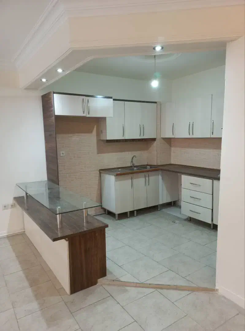 ۸۵متر بالای همکف صادقیه عقیل