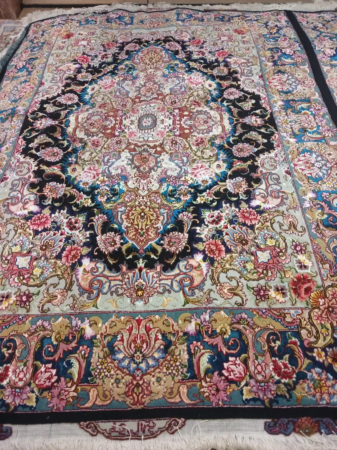 جفت قالیچه رج ۴۰ هاشیه تاروپود ابریشم سالاری|فرش|تبریز, |دیوار