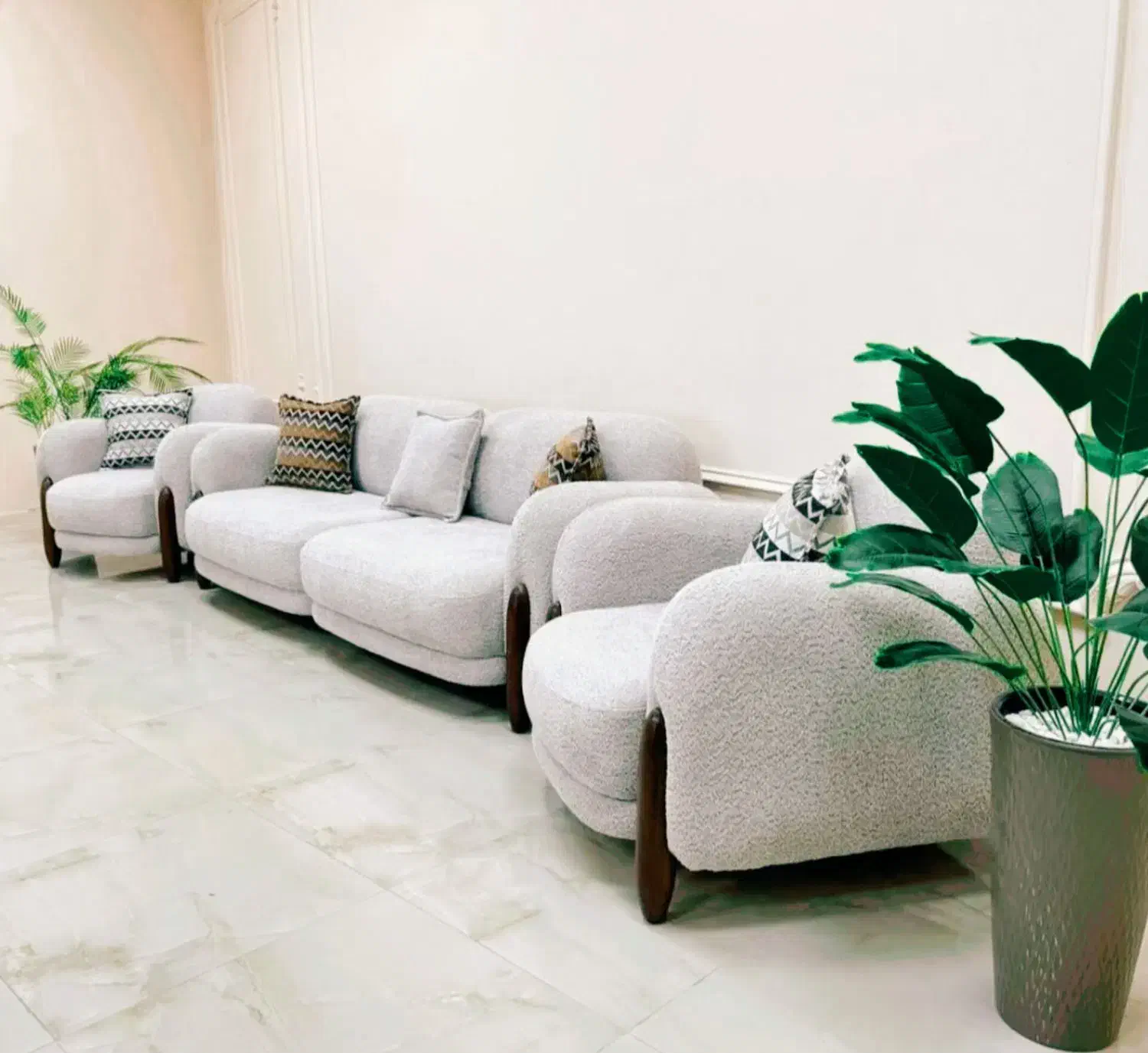 مدل لاندا|مبلمان خانگی و میز عسلی|تهران, شهرک ولیعصر جنوبی|دیوار