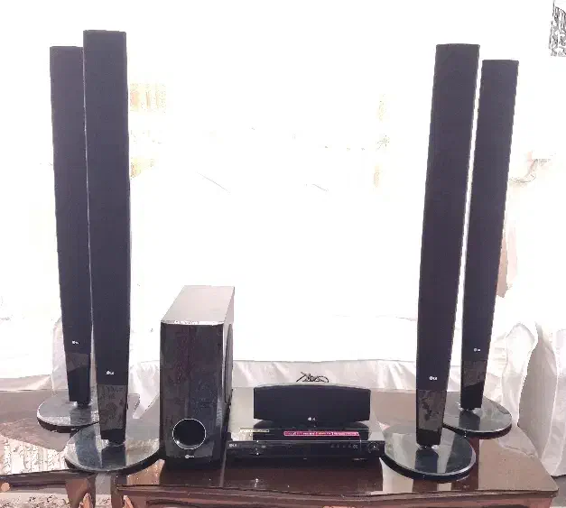 سینما خانگی LG،آباژور،میز TV|میز و صندلی غذاخوری|تربتحیدریه, حسنی بالا|دیوار