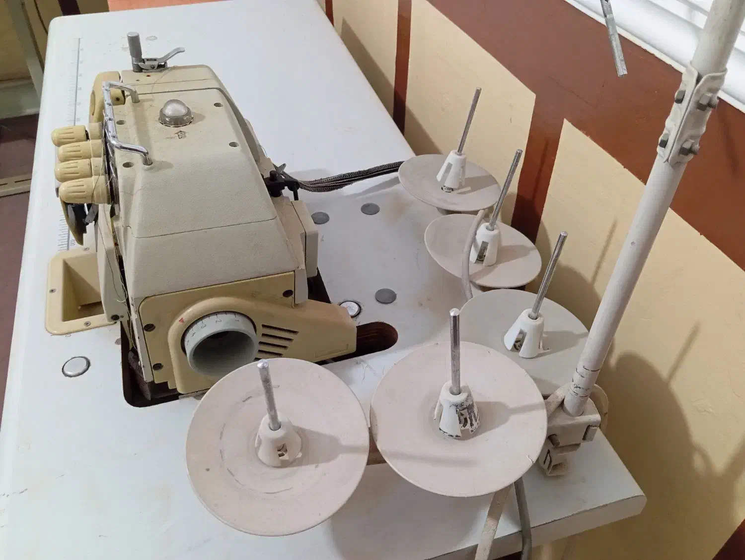 چرخ خیاطی چهار نخ|چرخ خیاطی و ریسندگی|ریگ ملک, |دیوار