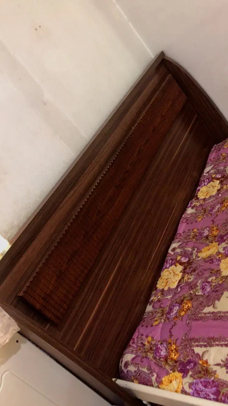 تخت دونفره|تخت و سرویس خواب|فردیس, منظریه|دیوار