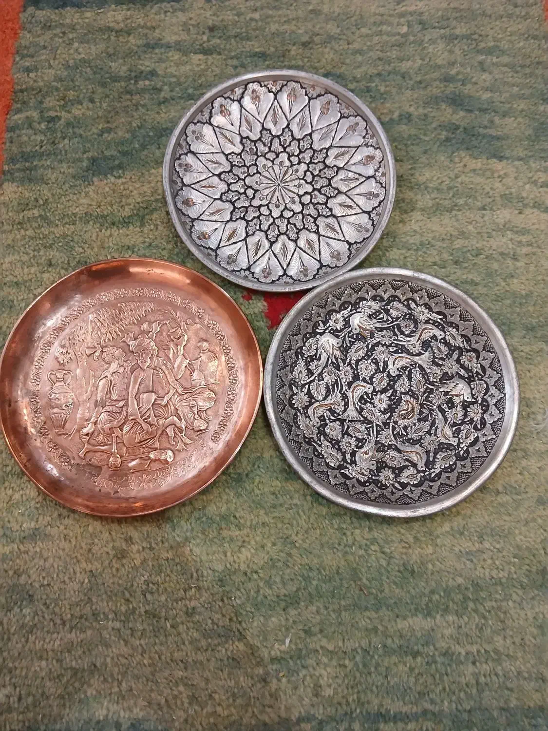 ۳ عدد دیوارکوب . با بهترین نقوش و قلم زنی عالی|کلکسیون اشیاء عتیقه|تهران, آرژانتین|دیوار