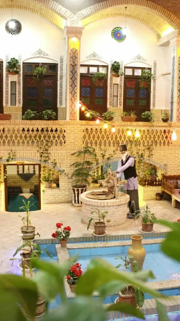 اقامتگاه سنتی هزاردستان آران و بیدگل|اجارهٔ کوتاه‌مدت آپارتمان و سوئیت|اصفهان, جنیران (لادان)|دیوار