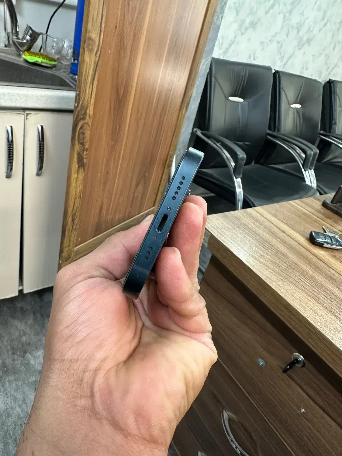 ایفن۱۳نرمال مشکی بدون خط خش|موبایل|اصفهان, سیچان|دیوار