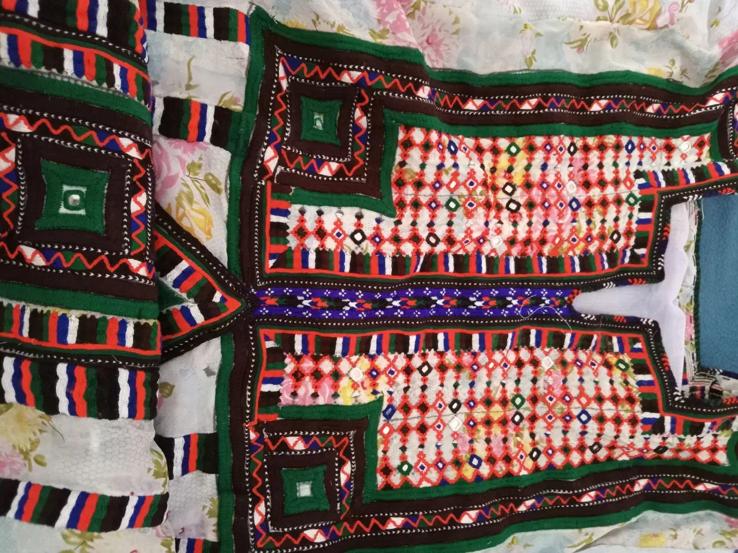 لباس دست دوچ|لباس|ایرانشهر, |دیوار