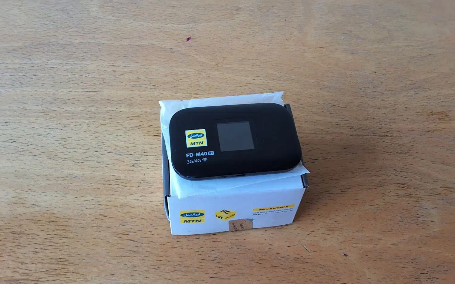 مودم همراه و جیبی ایرانسل FD-M40 B1|مودم و تجهیزات شبکه|تهران, دانشگاه شریف|دیوار