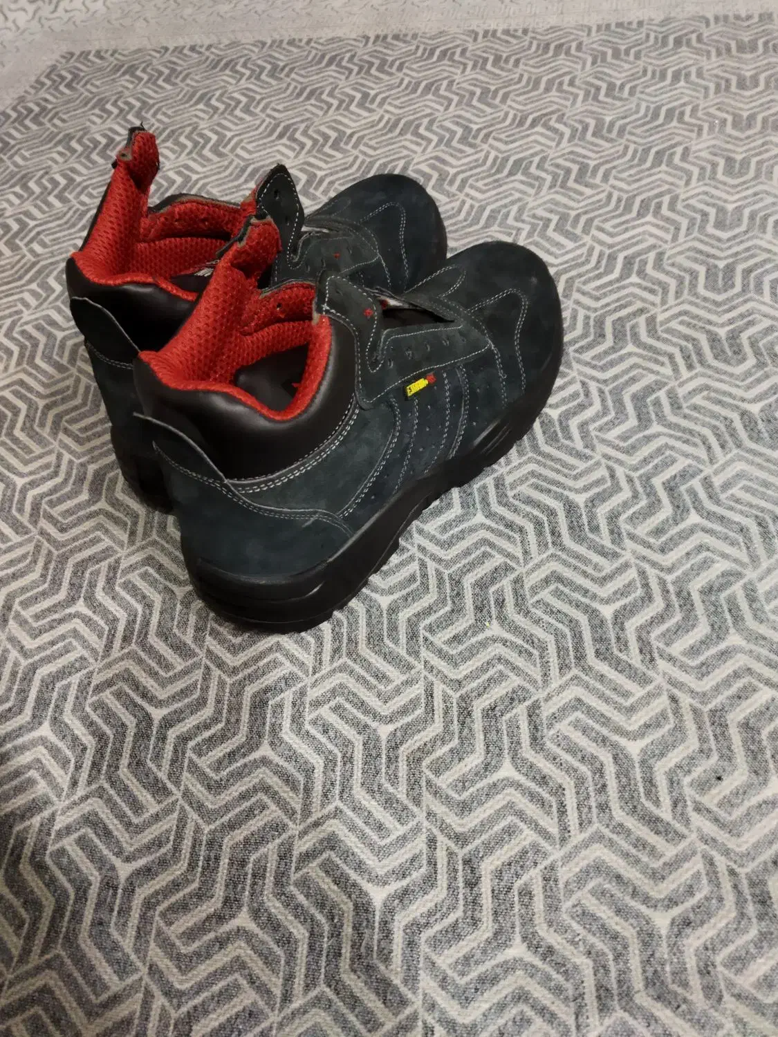 کفش ایمنی|کیف، کفش، کمربند|پاکدشت, خاتون آباد|دیوار