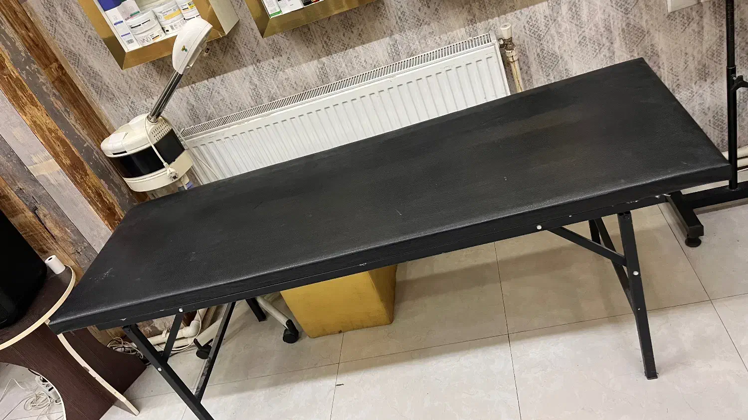 تخت مژه و پاکسازی|آرایشگاه و سالن‌های زیبایی|لاهیجان, مهرگان|دیوار