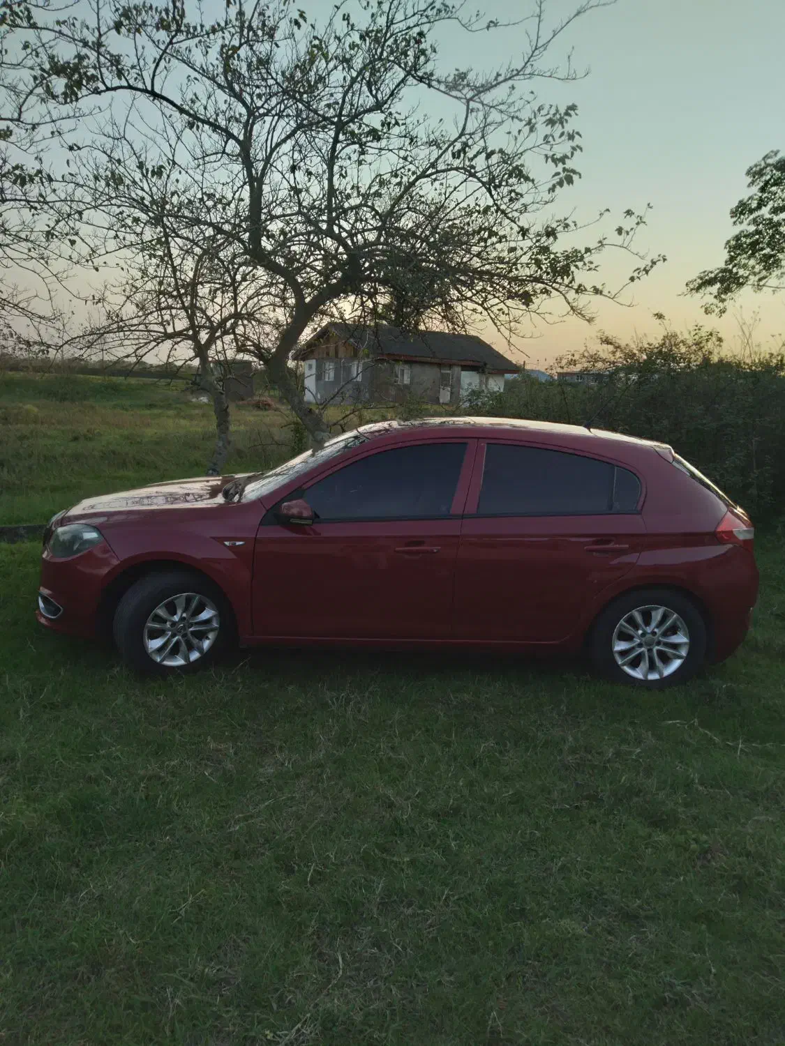 برلیانس ۳۲۰ دنده ای|خودرو سواری و وانت|بندر انزلی, متروپل|دیوار