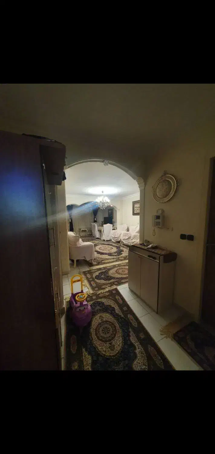 رهن کامل واحد ۹۰ متری پلیس شریعتی