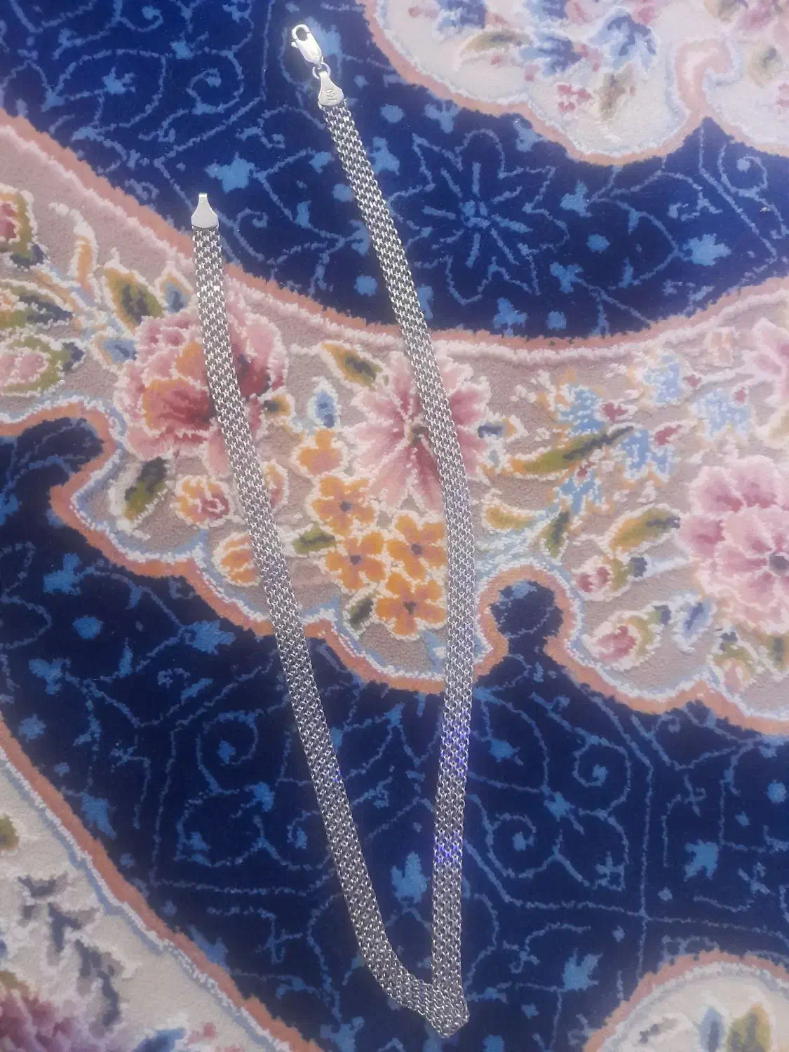 زنجیر طلا سفید|جواهرات|اندیشه, اندیشه فاز ۲|دیوار