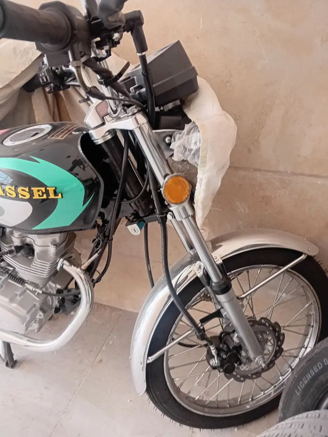 موتور سیکلت۱۴۰۴|موتورسیکلت|قم, باغ شریفی|دیوار