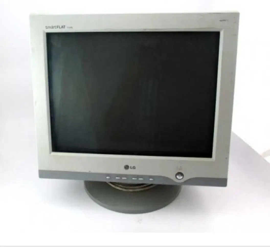 نه عدد مانیتور crt|قطعات و لوازم جانبی رایانه|تبریز, |دیوار