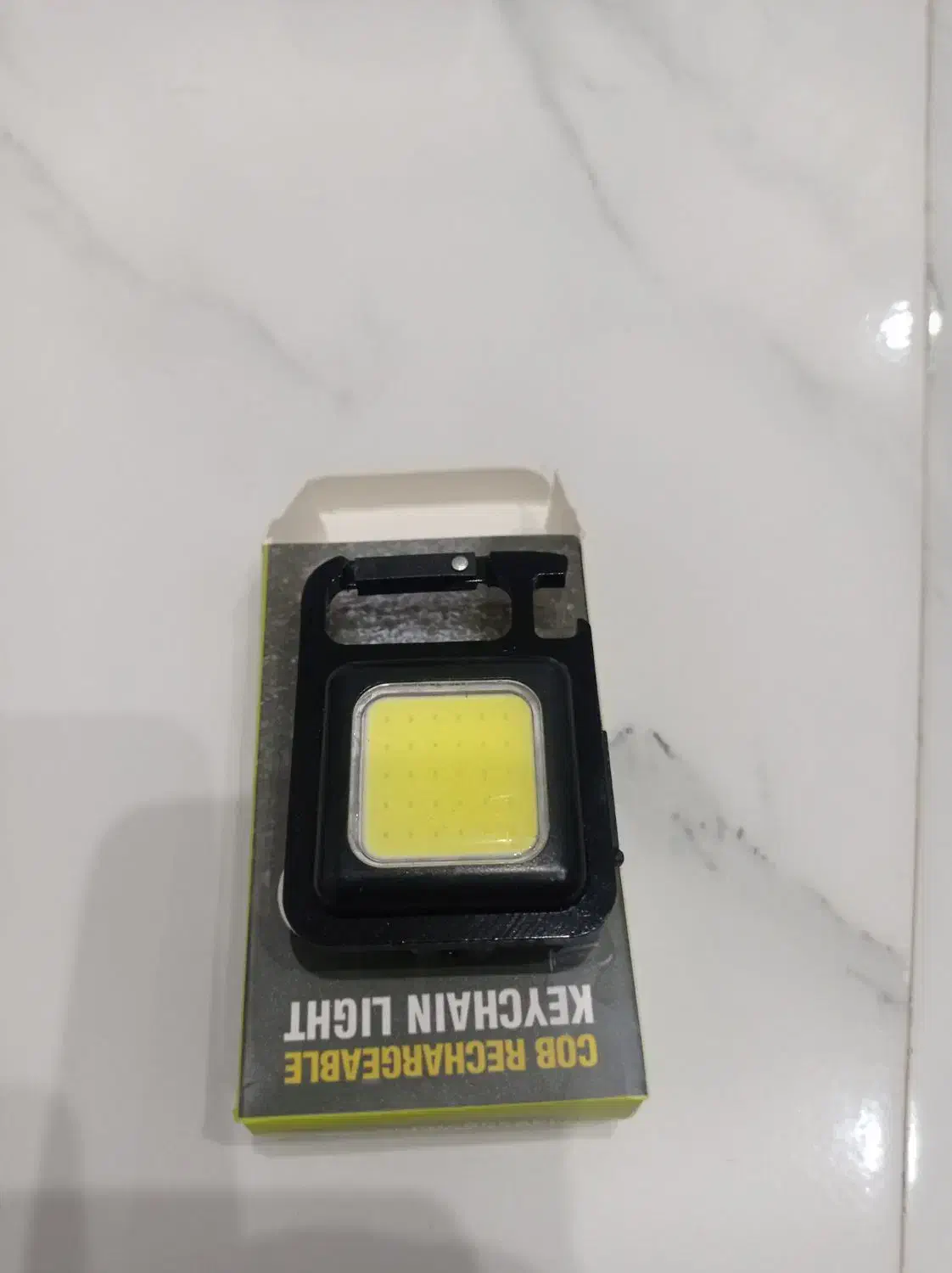 چراغ قوه|لامپ و چراغ|رشت, هلال احمر|دیوار