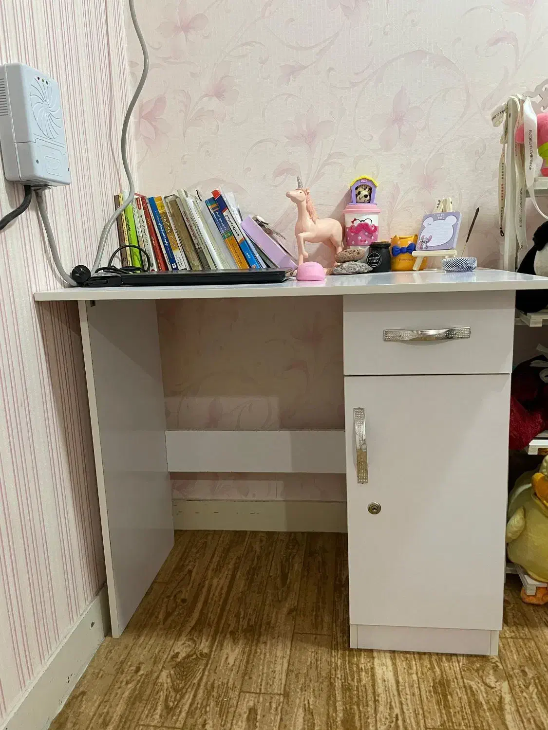 میز|میز تحریر و کامپیوتر|رامهرمز, |دیوار