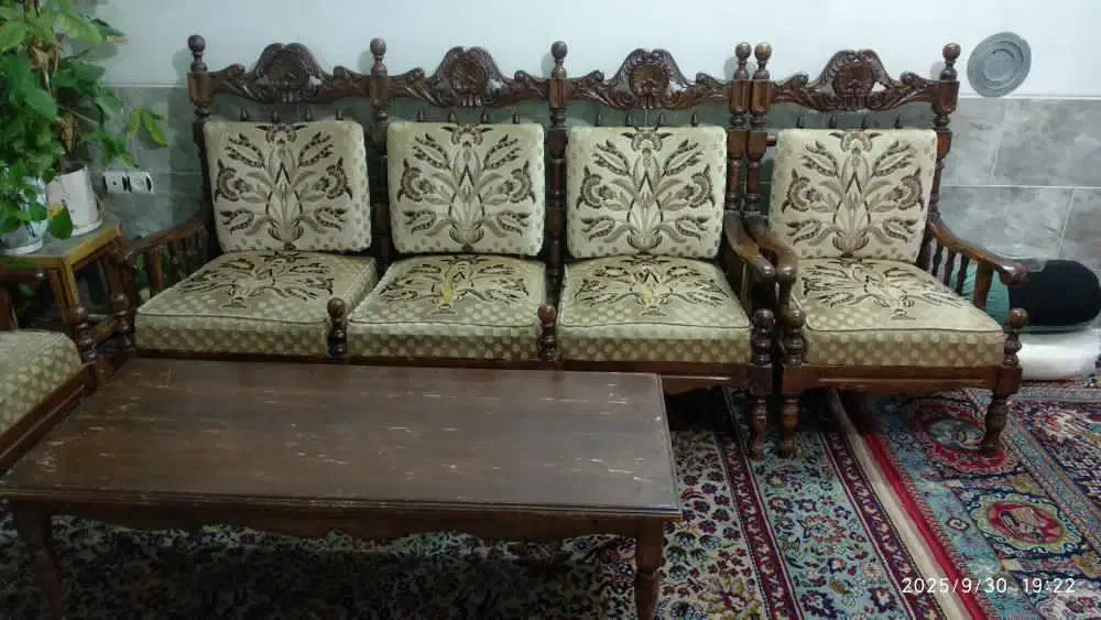 مبل ۷ نفره|مبلمان خانگی و میز عسلی|شیراز, تل حسین‌آباد|دیوار
