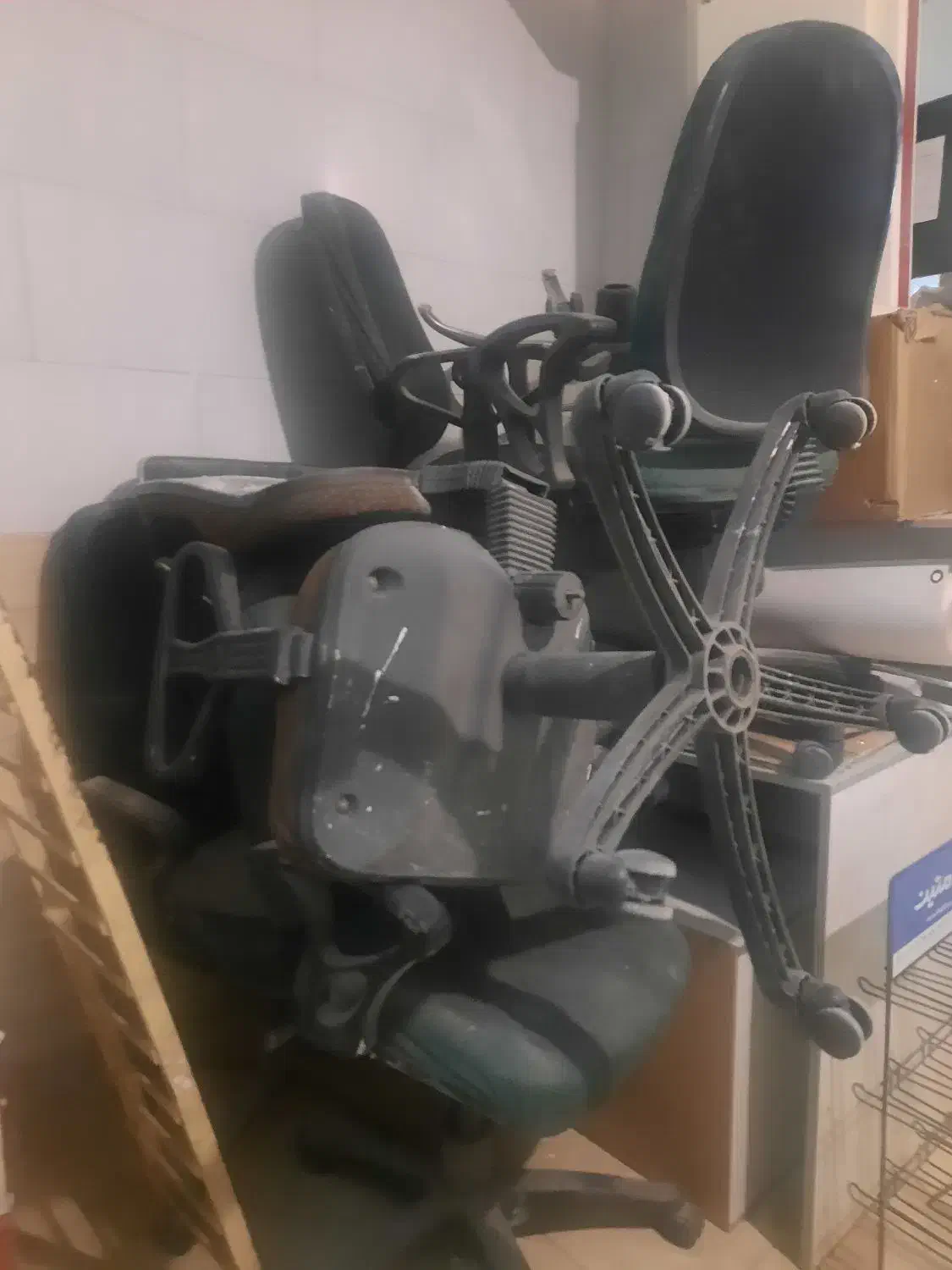 6عدد صندلی کارمندی سالم|صندلی و نیمکت|یزد, |دیوار