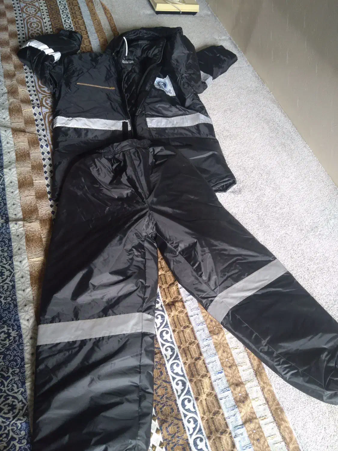 کاپشن وشلوار اسپیلتی|لباس|فولادشهر, ورزشگاه فولادشهر|دیوار