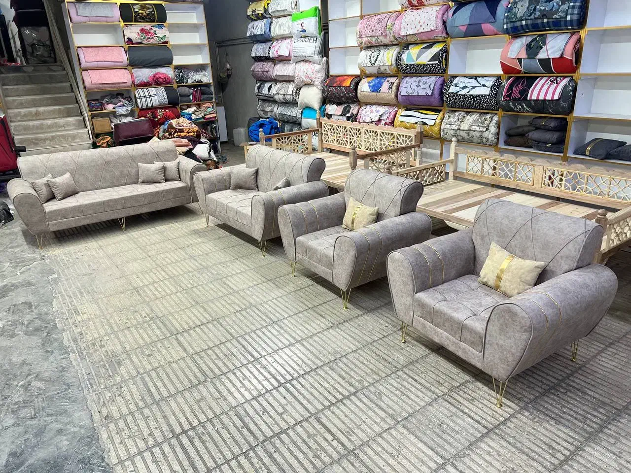 مبل راحتی 7 نفره زیر قیمت تولیدی|مبلمان خانگی و میز عسلی|قم, شاه ابراهیم|دیوار