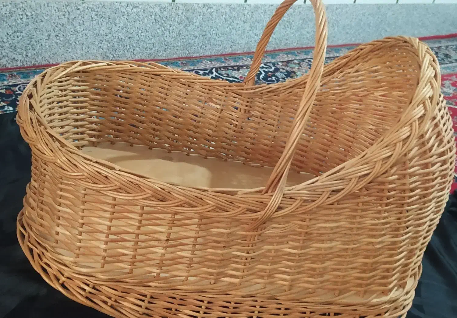 سبد حصیری میوه برای شب یلدا|صنایع دستی و سایر لوازم تزئینی|قم, حنیف نژاد|دیوار