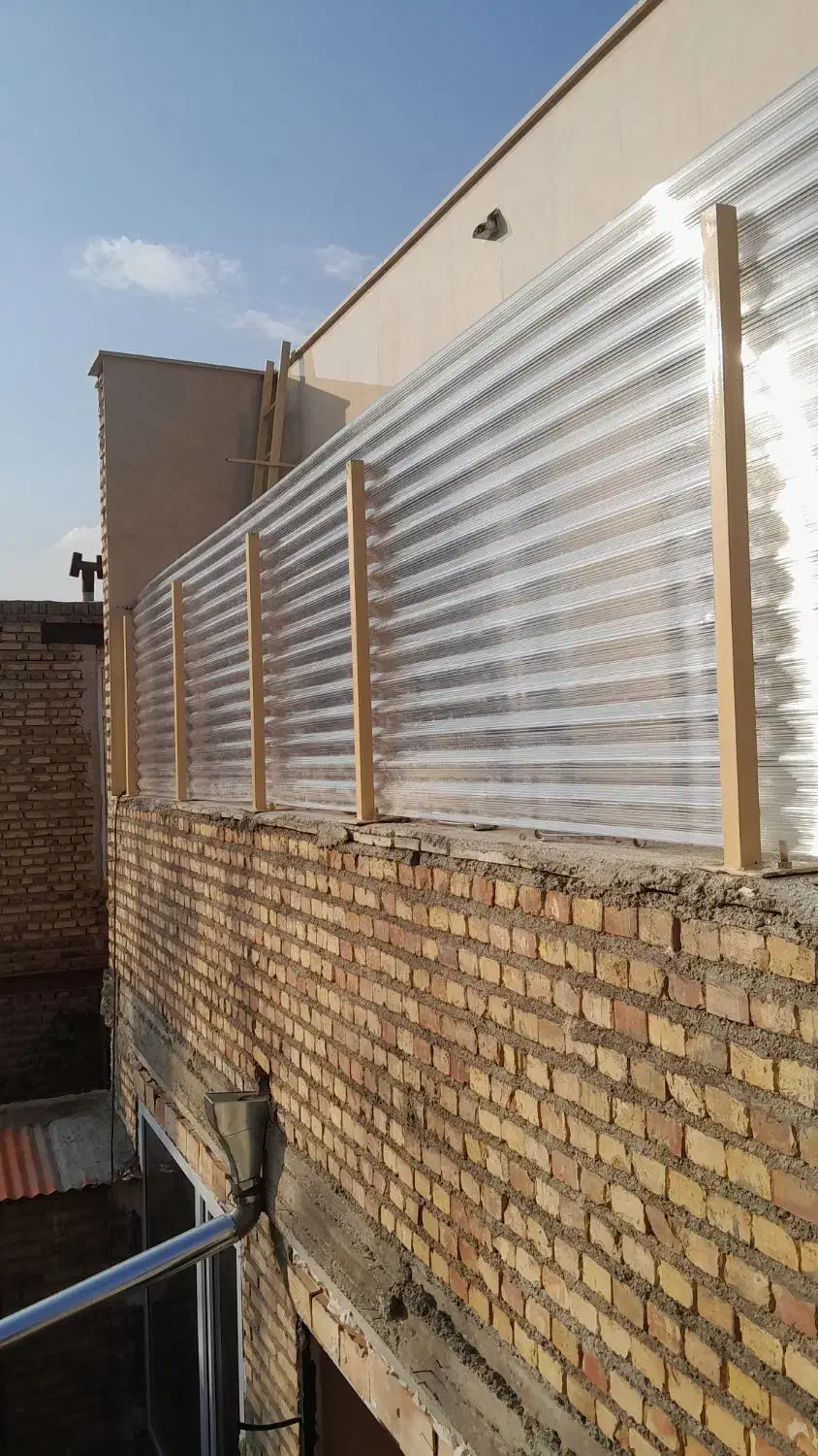 فروش و اجرای ورق پلی کربنات|خدمات پیشه و مهارت|سلماس, |دیوار