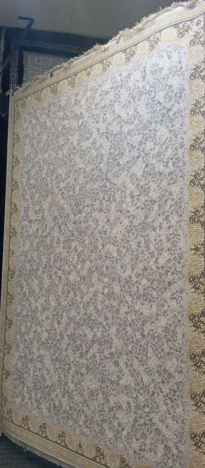 فرش|فرش|قم, باغ کرباسی|دیوار