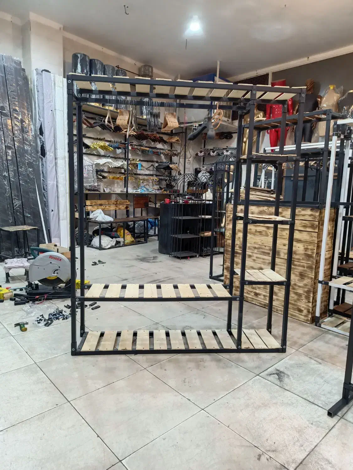 رگال و مانکن امیری|فروشگاه و مغازه|اصفهان, باب الدشت|دیوار