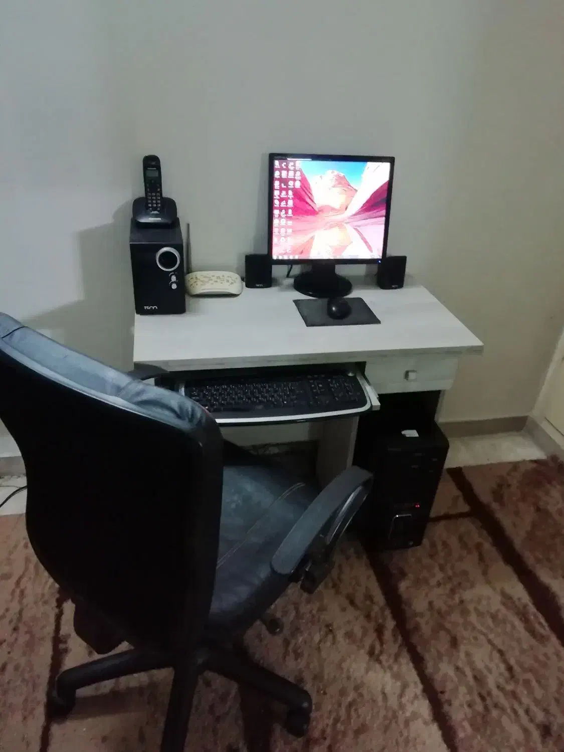 کامپیوتر خانگی،میز کامپیوتر و صندلی یکجا فروشی|رایانه رومیزی|ری, دولت‌آباد|دیوار