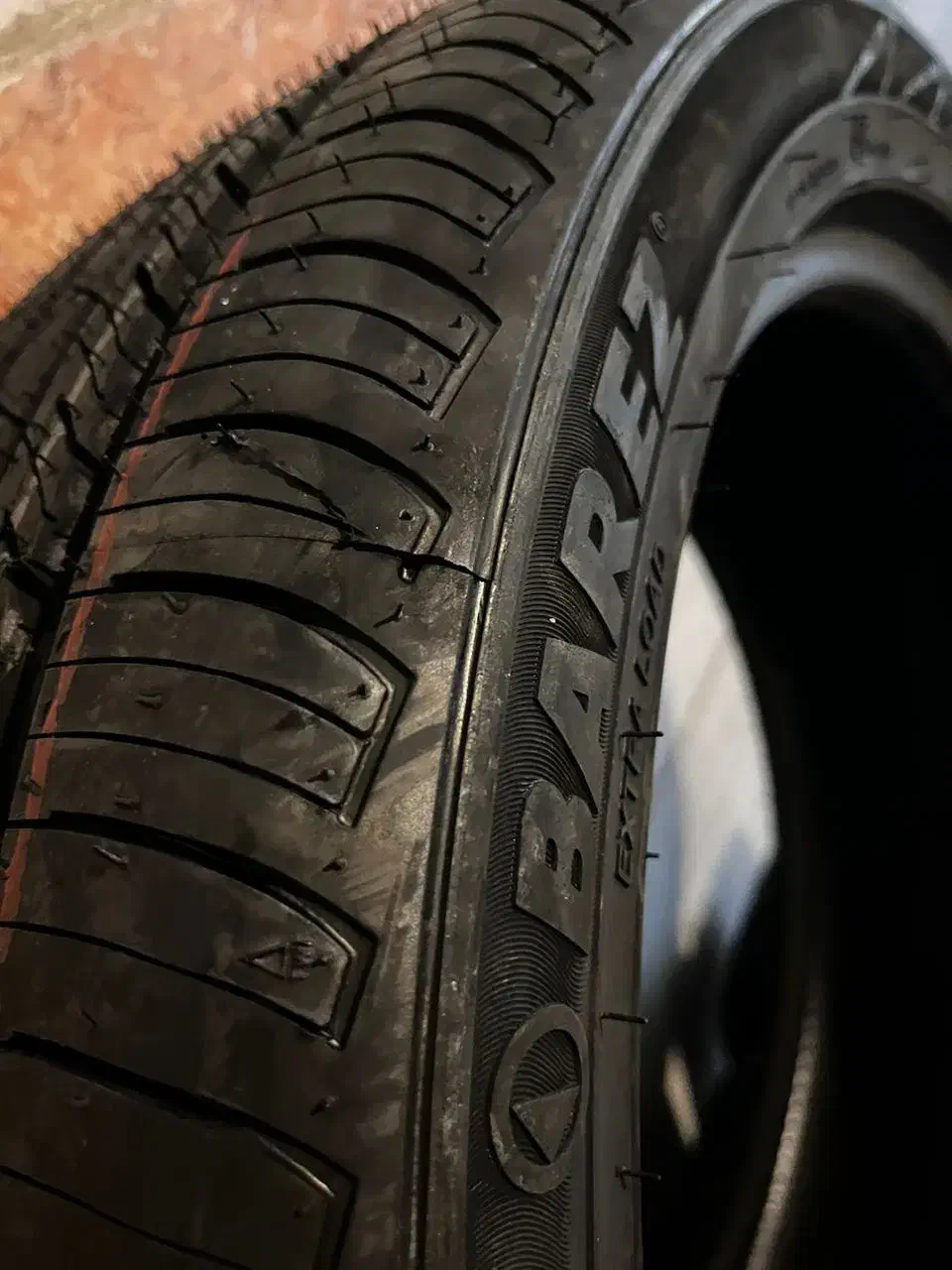 4 حلقه لاستیک نو بارز ( 205/50/17 )|قطعات یدکی و لوازم جانبی|ساری, |دیوار