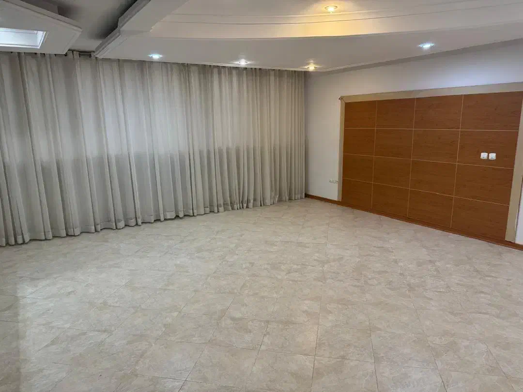 120 متر دو خواب/کم واحد/غرق در نور|اجارهٔ آپارتمان|شیراز, معالیآباد|دیوار