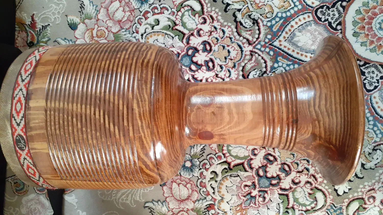 تنبک ویولون|ویولن|گلپایگان, |دیوار