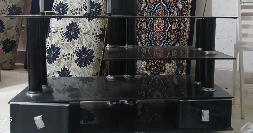 میز|میز تلویزیون|فولادشهر, مسکن مهر فولادشهر|دیوار