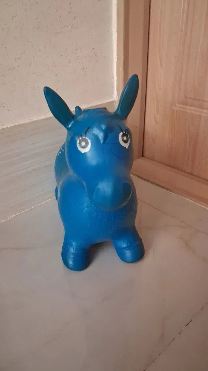 سه چرخه ماشین اسب بادی.|اسباب‌‌بازی|باغ بهادران, |دیوار