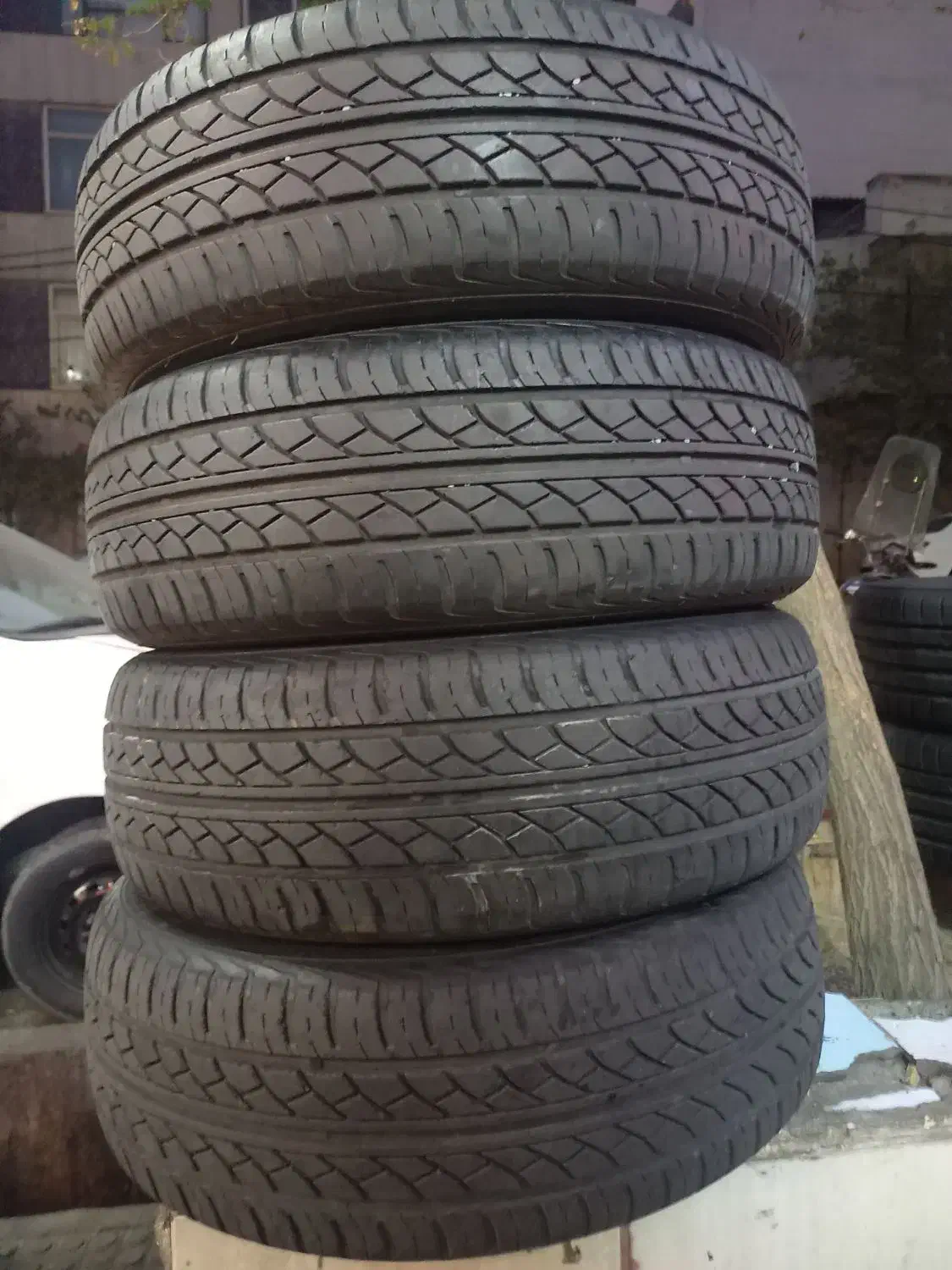 لاستیک تویوما پژو ۲۰۶ کوئیک ۱۸۵/۶۵/۱۴|قطعات یدکی و لوازم جانبی|تهران, جمالزاده|دیوار