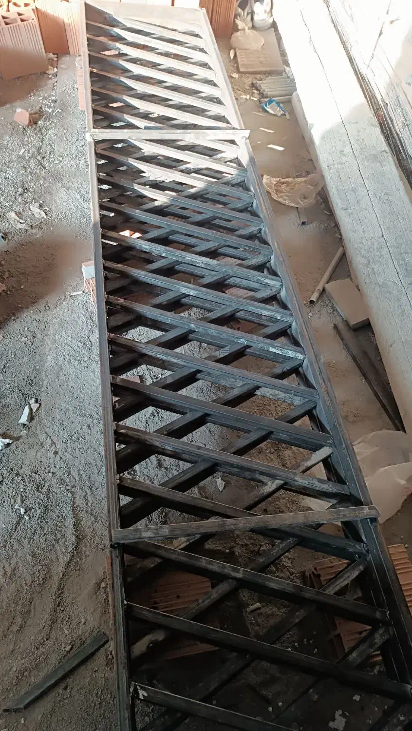 جوشکاری در بزرگ وکوچیکو نرده وحفاظ وپله اهنی|خدمات پیشه و مهارت|گرگان, |دیوار