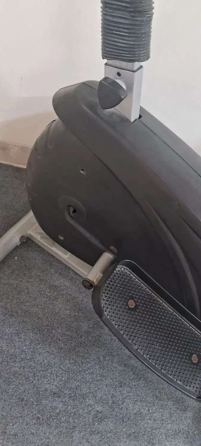 دوچرخه ثابت .هوازی|تجهیزات ورزشی|قم, حاج زینل|دیوار