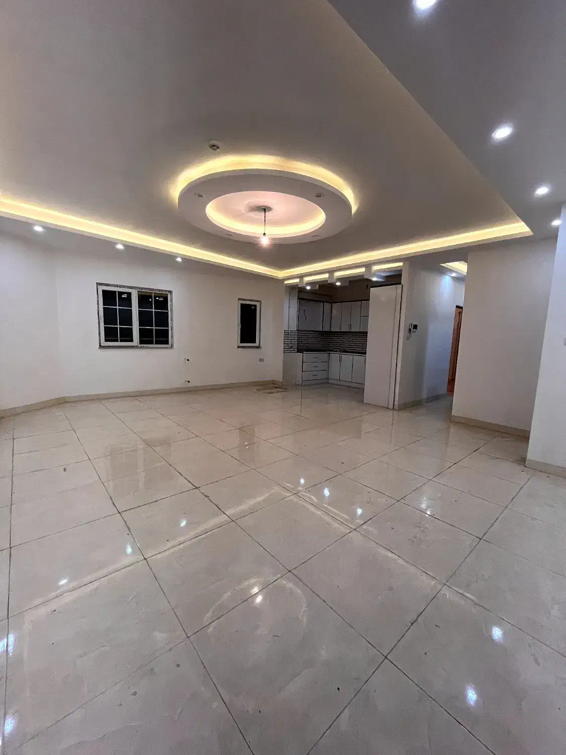 فروش آپارتمان۱۱۰متری سندار صفر فول در فلکه گاز|فروش آپارتمان|رشت, نامجو|دیوار