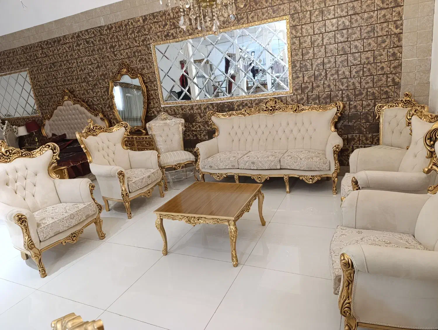 مبل سلطنتی 9نفره|مبلمان خانگی و میز عسلی|میاندوآب, |دیوار