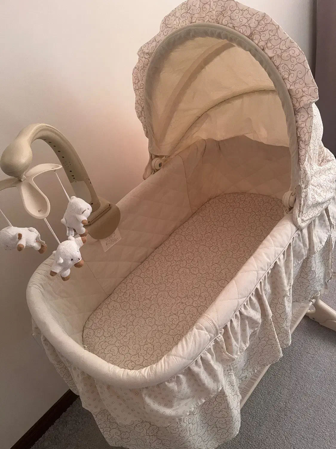 گهواره موزیکال|اسباب و اثاث بچه|کرج, اتحاد|دیوار