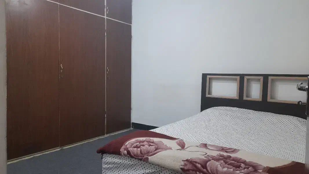 اجاره منزل مبله برای خانواده ها|اجارهٔ کوتاه‌مدت آپارتمان و سوئیت|شیراز, ریاستی|دیوار