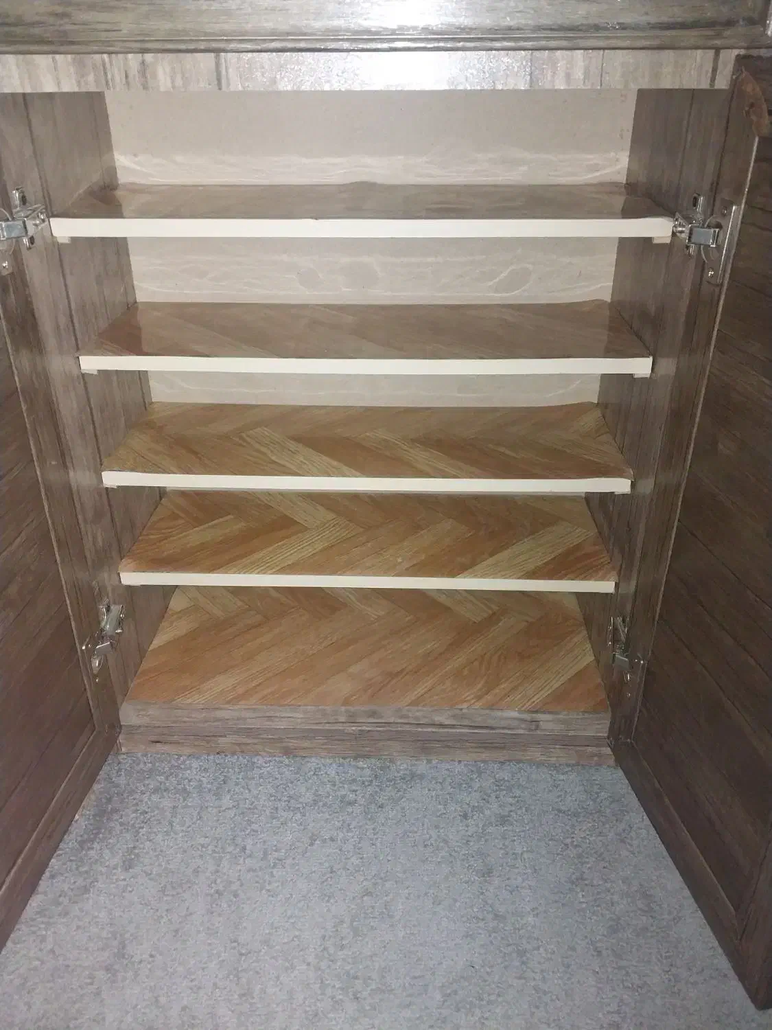 جاکفشی|جاکفشی، کمد، دراور|چناران, |دیوار