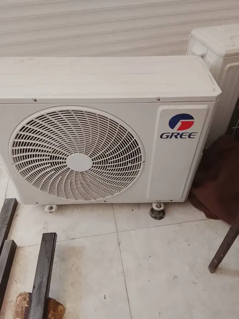 کولرگازی گری و ایوولی|کولر گازی و فنکوئل|صدرا-فارس, فاز ۲|دیوار