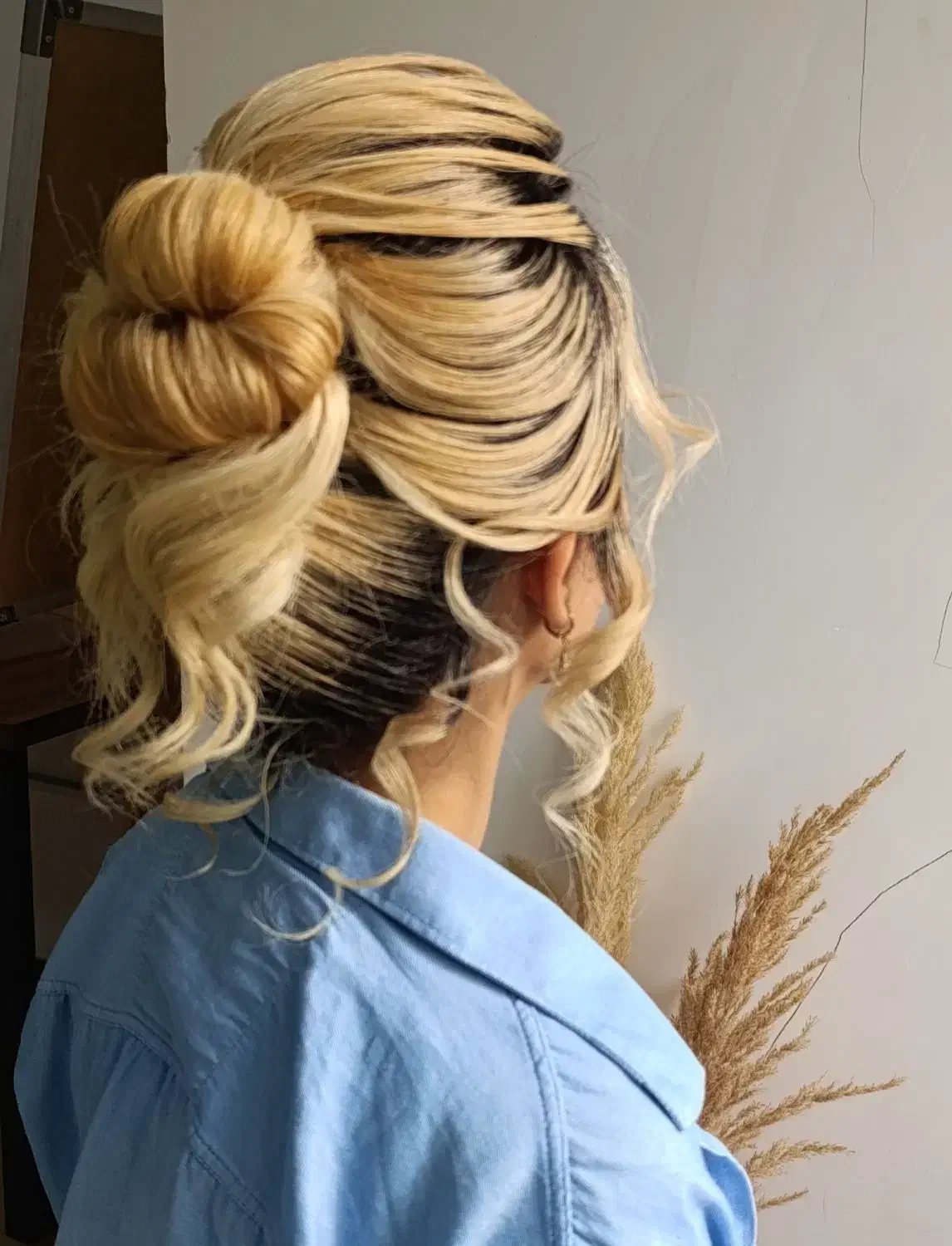 نیازمند مدل شنیون با پرداخت هزینه|خدمات آرایشگری و زیبایی|رشت, رشتیان|دیوار